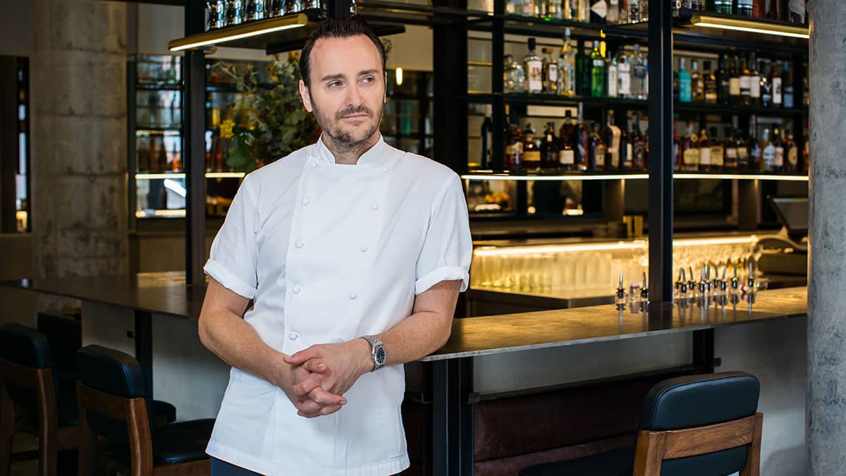 Image of Jason Atherton in his restaurant 